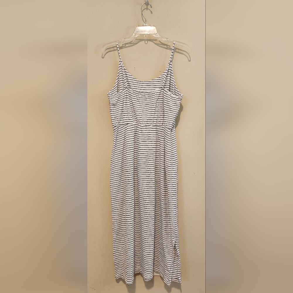 Like New Old Navy Dress Bundle, Size M - Picture 4 of 12